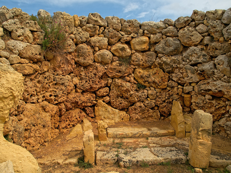 Megalithic Temple,
        Ġgantija